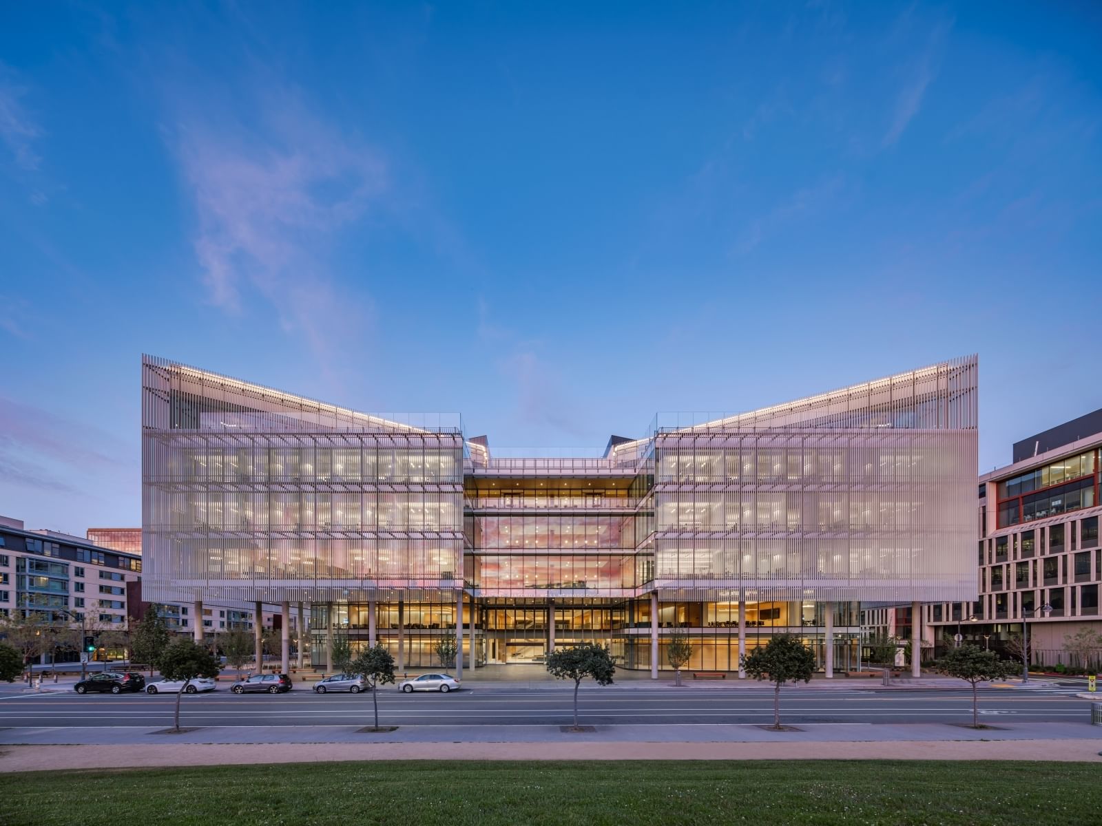 Joan and Sanford I. Weill Neurosciences Building | DPR Construction